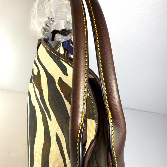 Dooney and Bourke Stylish Canvas Zebra Print Tote Bag NWT - Picture 11 of 16
